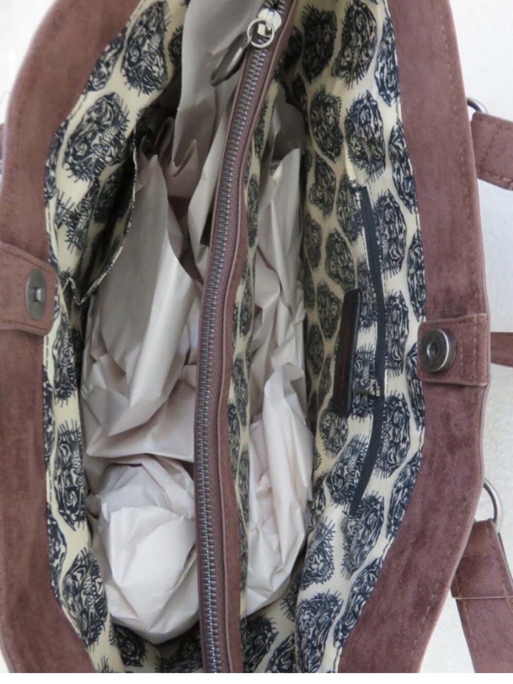 Ed Hardy NWT Brown Tote Bag with Patterned Lining 14”L x 12”H x 4.5”D - Picture 6 of 14